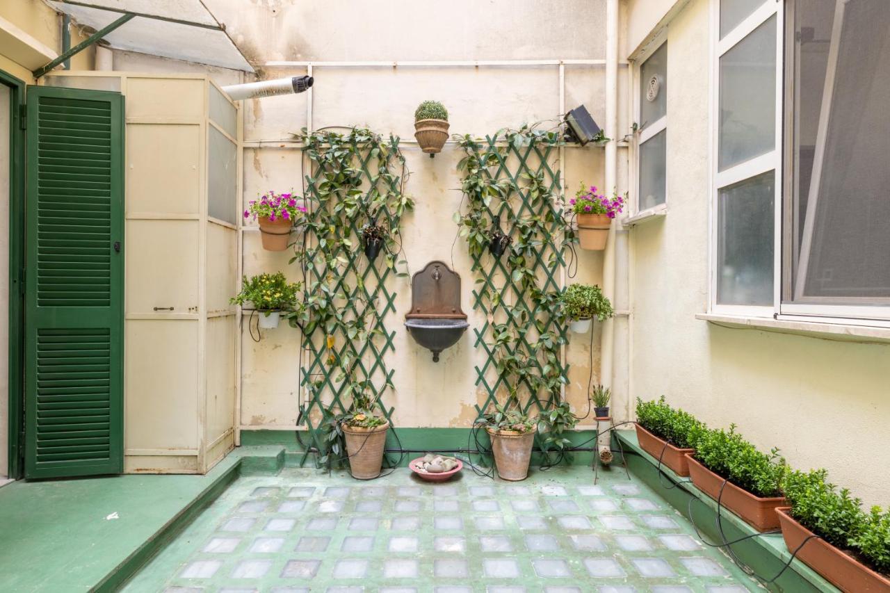 Charming Apartment With Patio A Few Steps From Colosseum Exterior foto